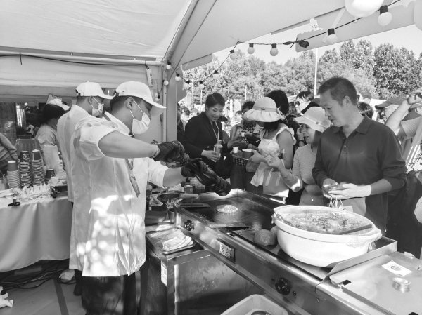 张吧策路 在北京，畅飨全球